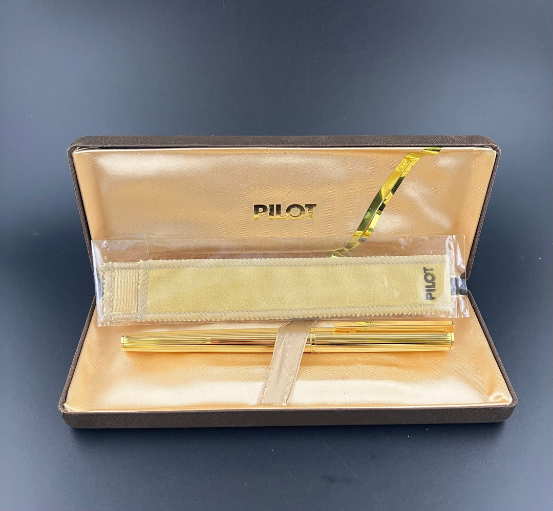 Pilot Custom Grandee Gold Fountain Pen 14K Gold Fine Wraparound