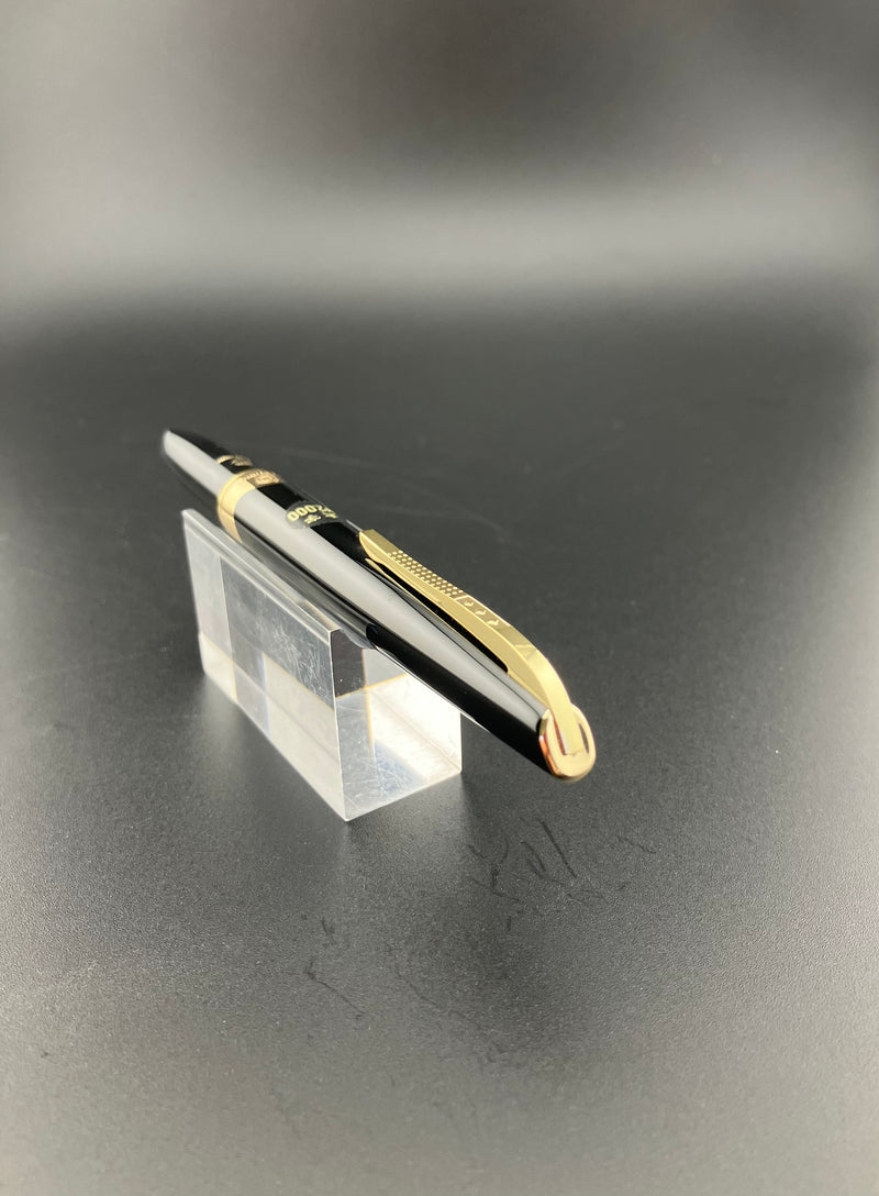 Platinum Pocket 18K Gold Fountain Pen Broad Nib NOS Uncommon