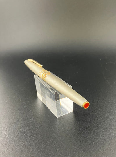 Pilot Lady 18K Gold Fine Nib Fountain Pen Scroll