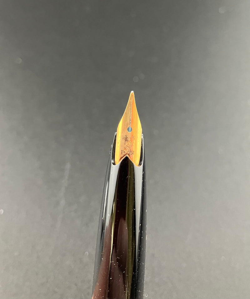Platinum Black Resin 18K NOS Pocket Fountain Pen 18K Gold Soft-Fine Nib