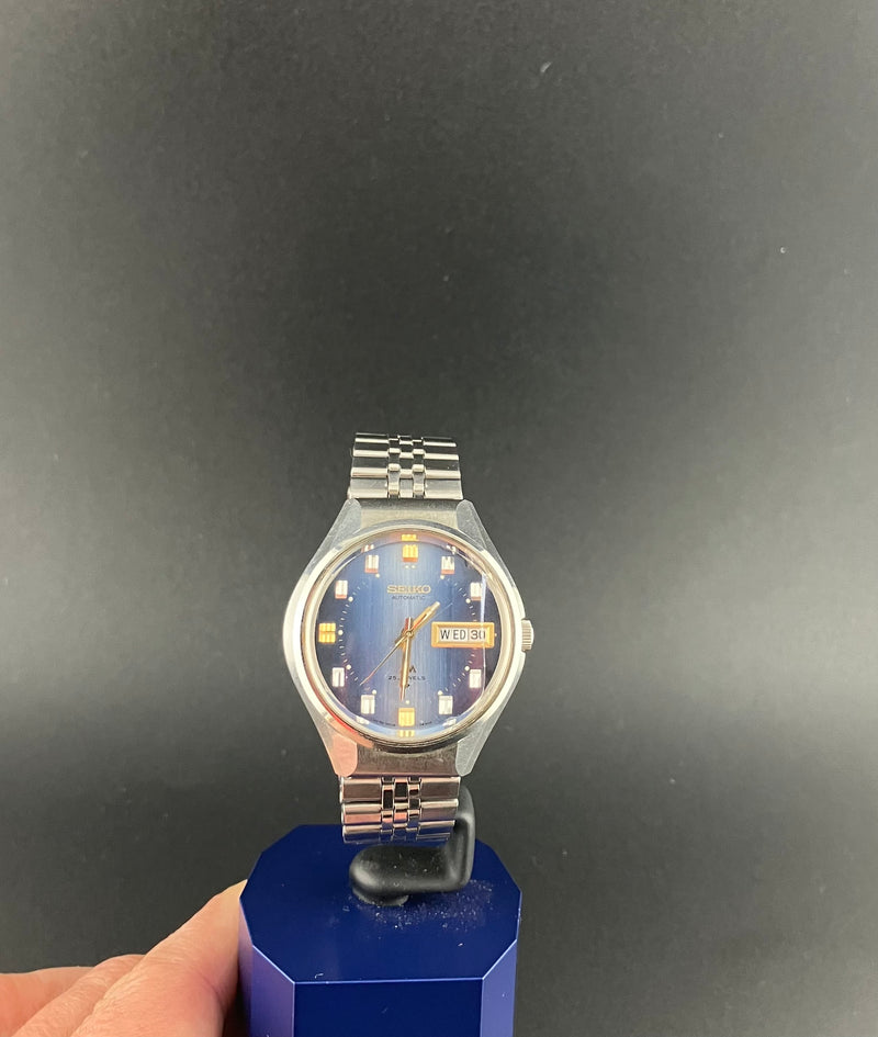 Seiko Lord Matic 5606-7290 Blue Gradient Dial Faceted Crystal Automatic Watch