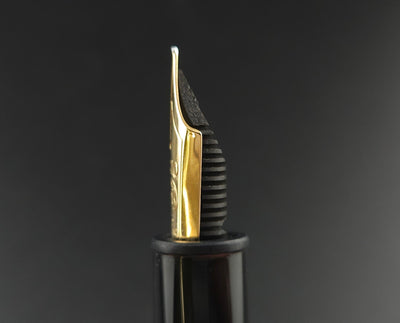 Montblanc Meisterstück No. 146 Fountain Pen 14C/14K Gold Fine Nib Serviced