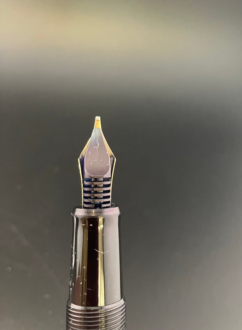 Pilot Custom 67 Fountain Pen 14K Broad Nib