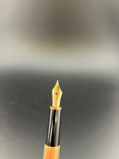 Montblanc No. 1444 Solitaire Barleycorn Gold Plated Fountain Pen 18K Gold Fine Nib