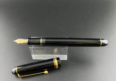 Pilot Custom 74 Fountain Pen 14K Gold Medium Nib