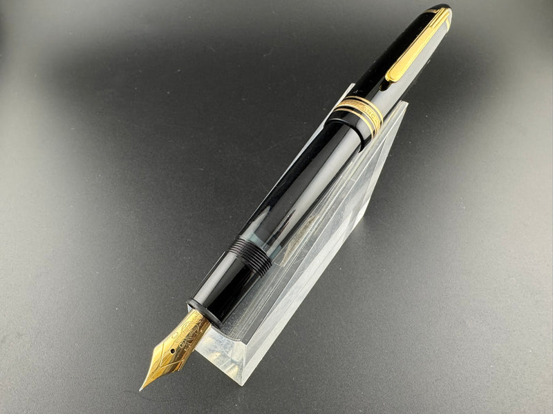 Montblanc Meisterstück No. 146 Fountain Pen 14C Gold, Extra Fine nib