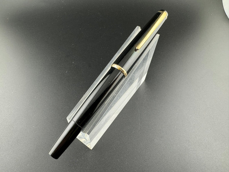 Montblanc No. 31 Fountain Pen Gold Plated Medium Nib