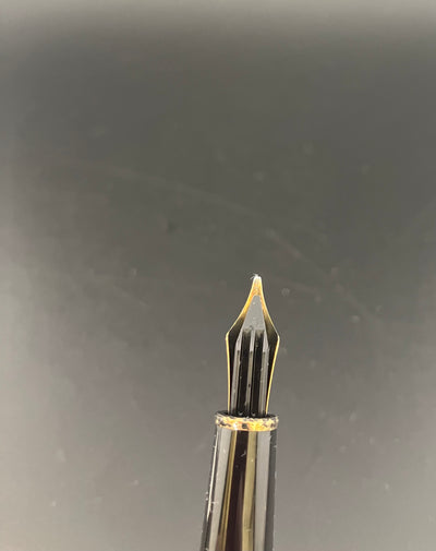 Montblanc Meisterstück No. 144 Classique Fountain Pen 14K Gold Broad Nib W Germany