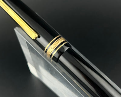 Montblanc Meisterstück No. 146 Fountain Pen 14C/14K Gold Medium Nib Serviced