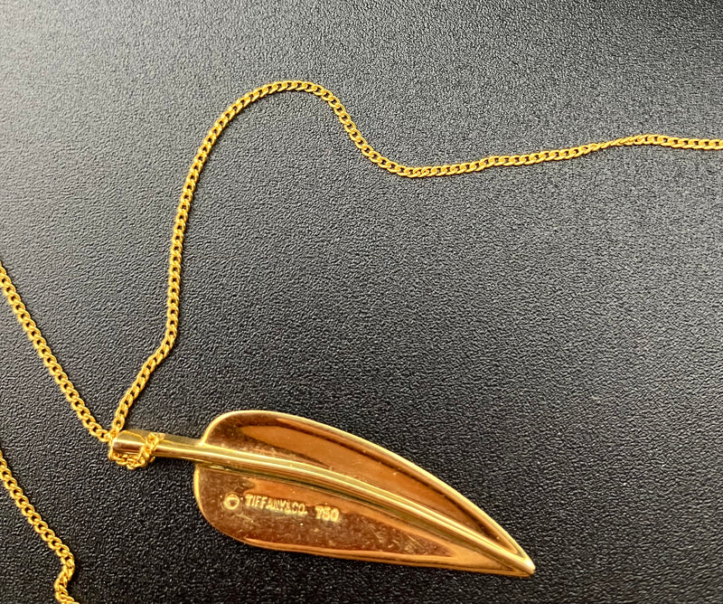 Tiffany & Co Signed 18k Gold Leaf Pendant Necklace Vintage Elegance