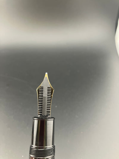 Montblanc Meisterstück No. 149 Fountain Pen 14C Broad Nib Serviced Warranty