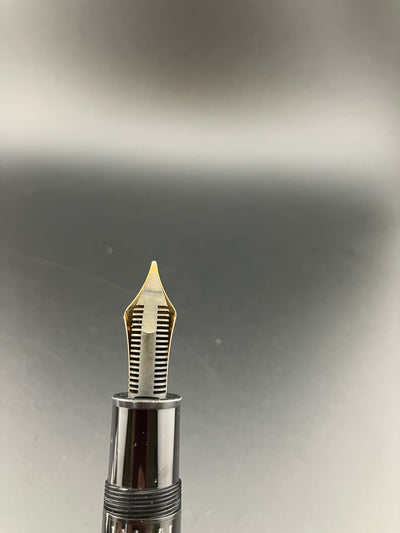 Montblanc Meisterstück No. 149 Fountain Pen 14K Gold Fine Nib Ebonite Serviced