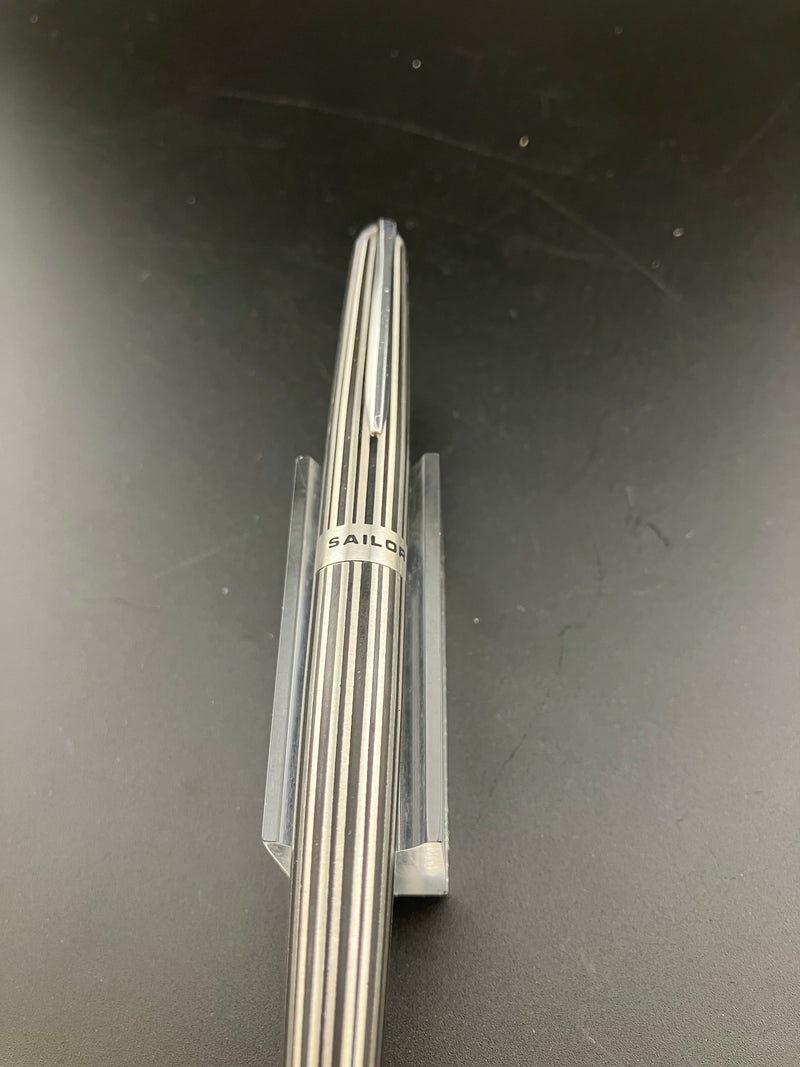 Sailor Custom Stripe Fountain Pen 18K White Gold Fine Nib NOS