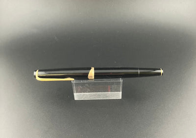 Montblanc Meisterstück No. 12 Fountain Pen 18K Medium Nib Serviced Warranty