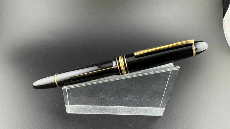 Montblanc Meisterstück No. 146 Fountain Pen 14K Gold F Nib Serviced