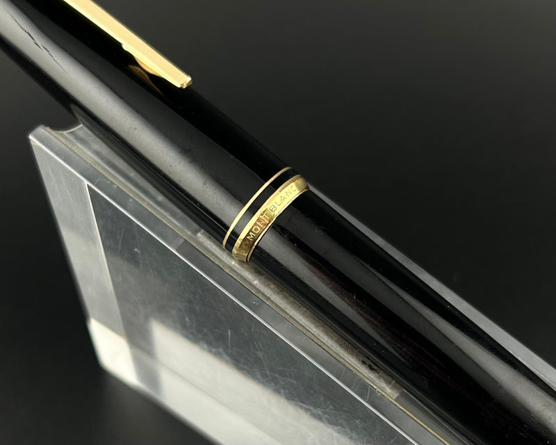 Montblanc 221 Piston Fountain Pen 14K Gold Fine Nib