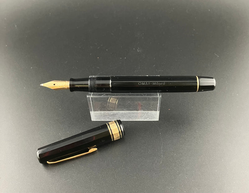 Omas Milord Celluloid (Old-Style) Fountain Pen 14K Gold M-Flex Nib