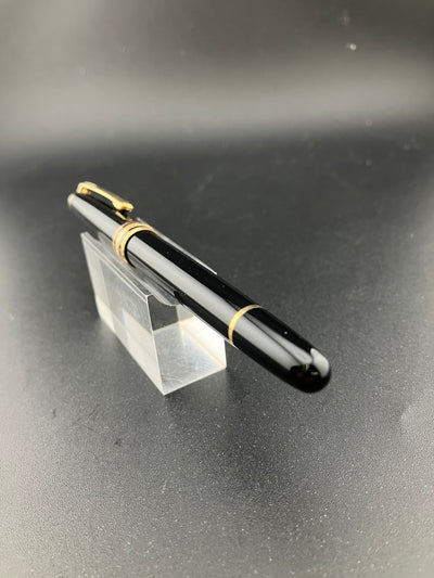 Montblanc Meisterstück No. 163 Black Classique Rollerball Pen
