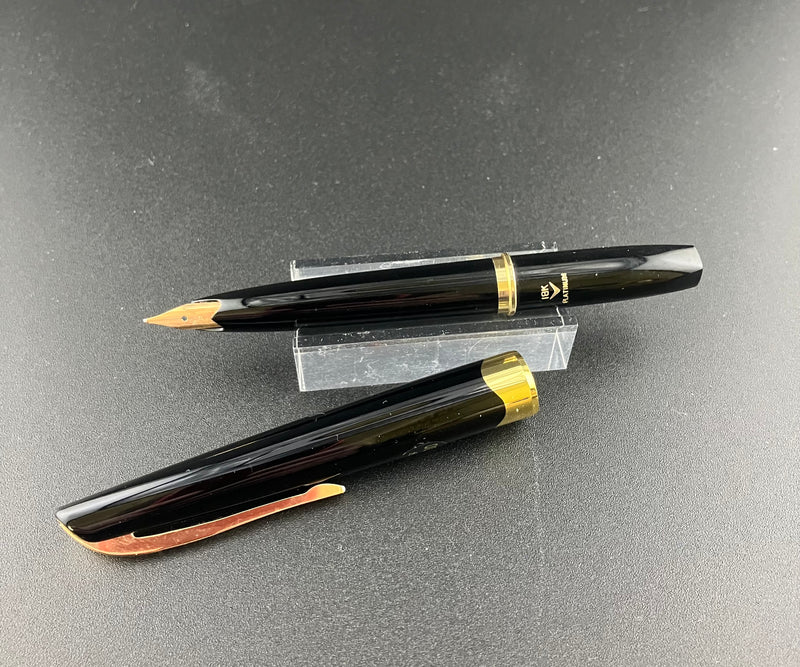 Platinum Black Resin 18K NOS Pocket Fountain Pen 18K Gold Broad Nib