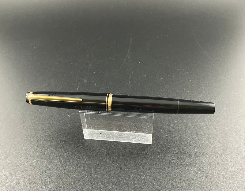 Montblanc No. 22 Black Fountain Pen 14k Gold Extra Fine EF Nib Serviced Warranty