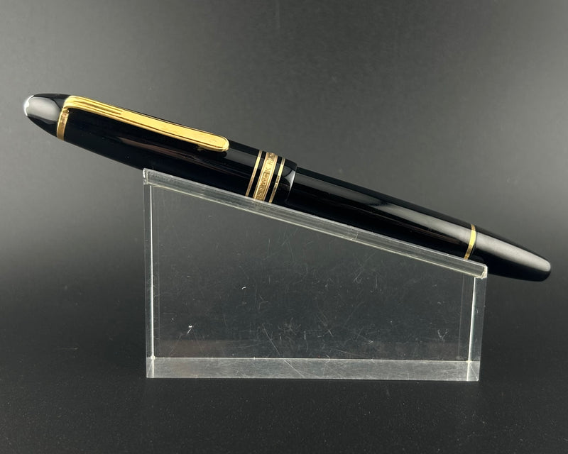 Montblanc Meisterstück No. 146 Fountain Pen 14C/14K Gold Medium Nib Serviced