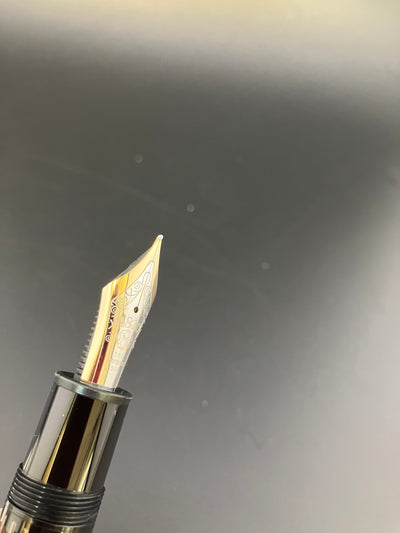 Montblanc Meisterstück No. 149 Fountain Pen 14K Gold Fine Nib Ebonite Serviced