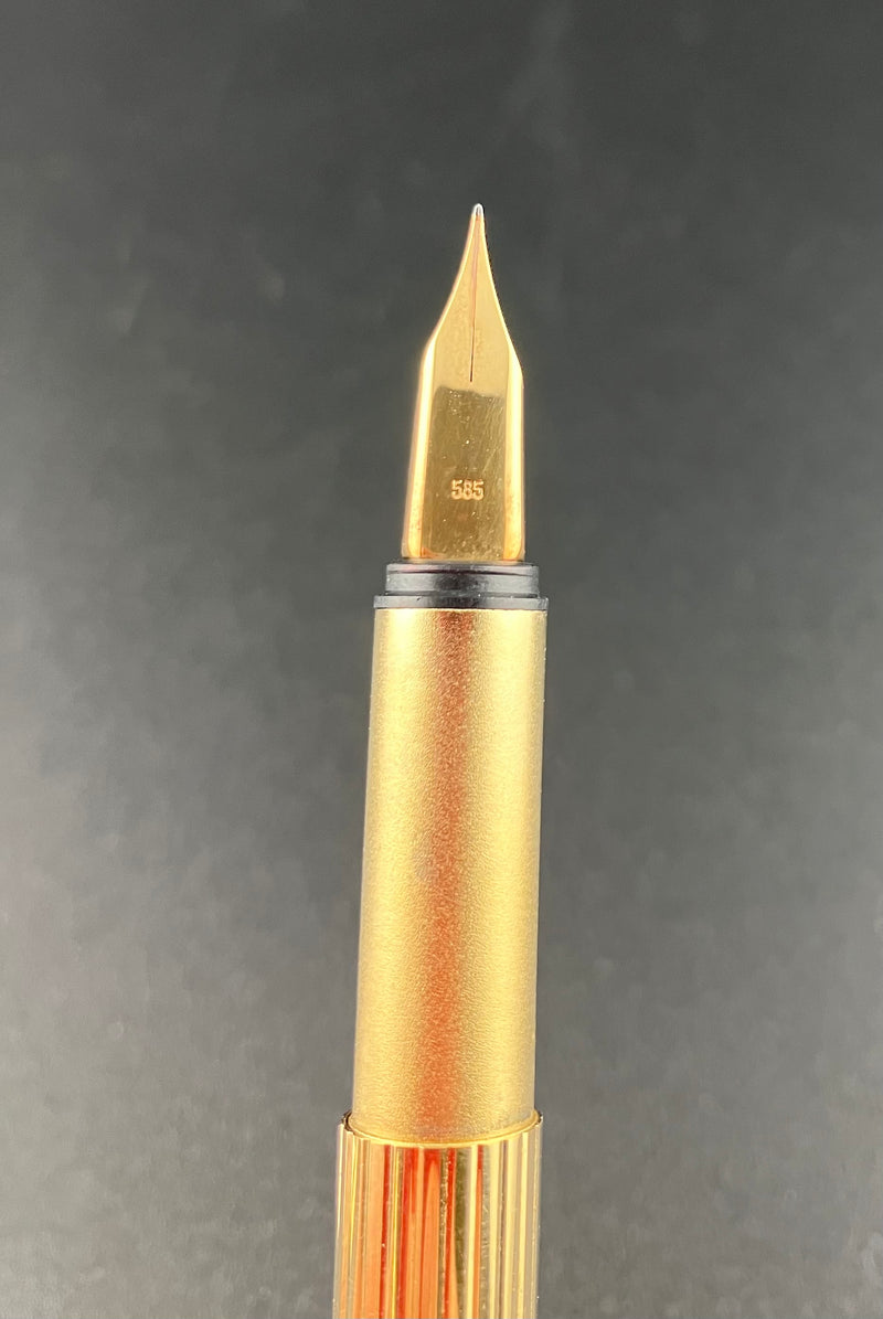 Montblanc Noblesse Fountain Pen First Generation 14k Gold EF Nib Pinstripe