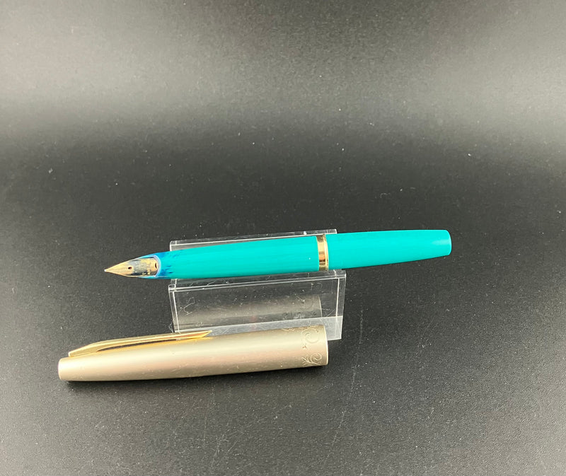 Pilot Elite Lady Pocket Fountain Pen 18k Manifold Nib Teal Scroll