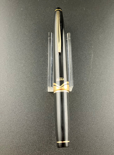 Sailor Pocket Fountain Pen 18K Gold Broad Nib July 1971 Zogan Inlay