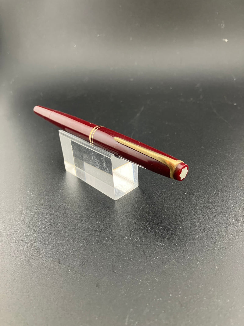 Montblanc No. 22 Resin Fountain Pen 14C Gold Fine Nib Serviced Burgundy