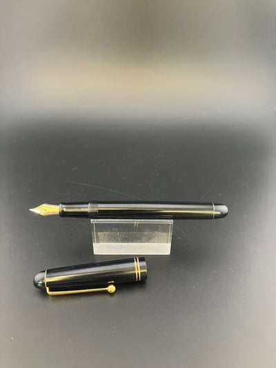 Pilot Custom 67 Fountain Pen 14K Broad Nib