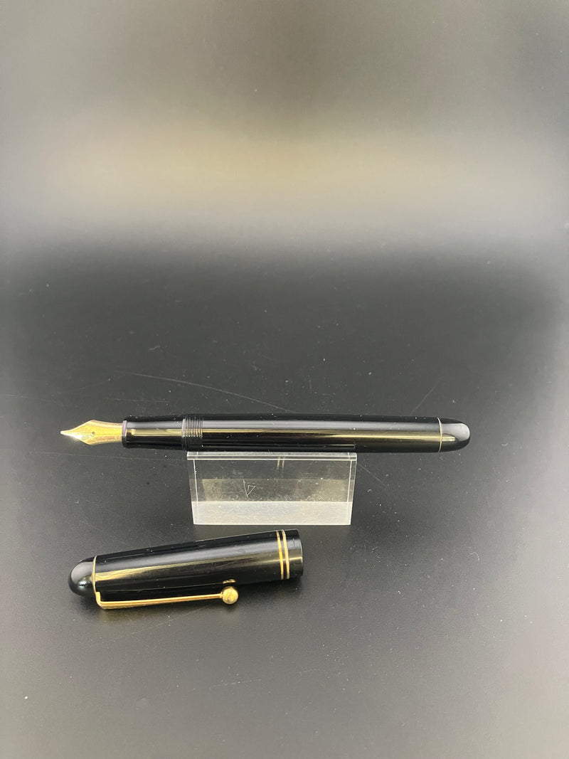 Pilot Custom 67 Fountain Pen 14K Broad Nib