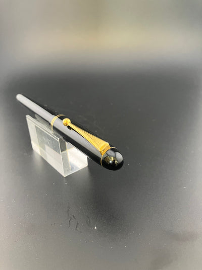 Pilot Custom 67 Fountain Pen 14K Broad Nib
