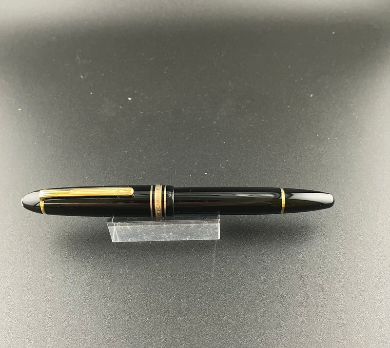 Montblanc Meisterstück No. 146 Fountain Pen 14K Gold Broad Oblique Serviced Warranty