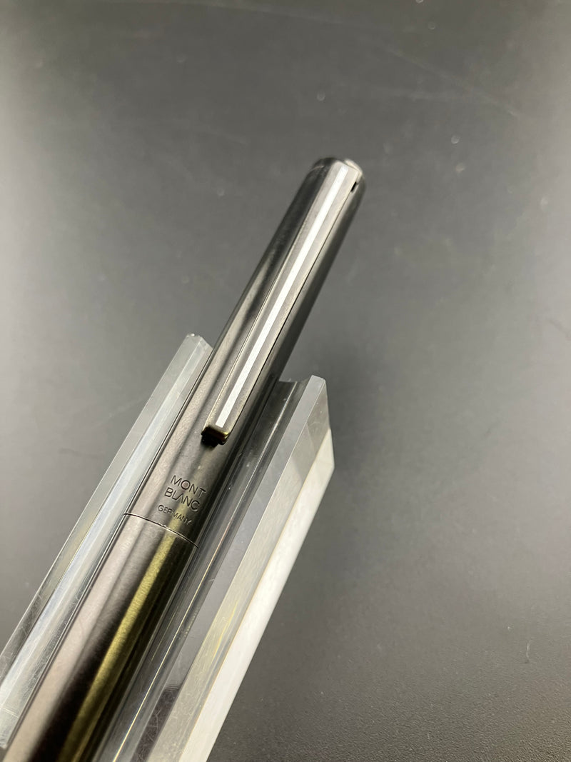 Montblanc Noblesse VIP Fountain Pen 1st Gen 14K Fine Nib Black Titanium Oxide