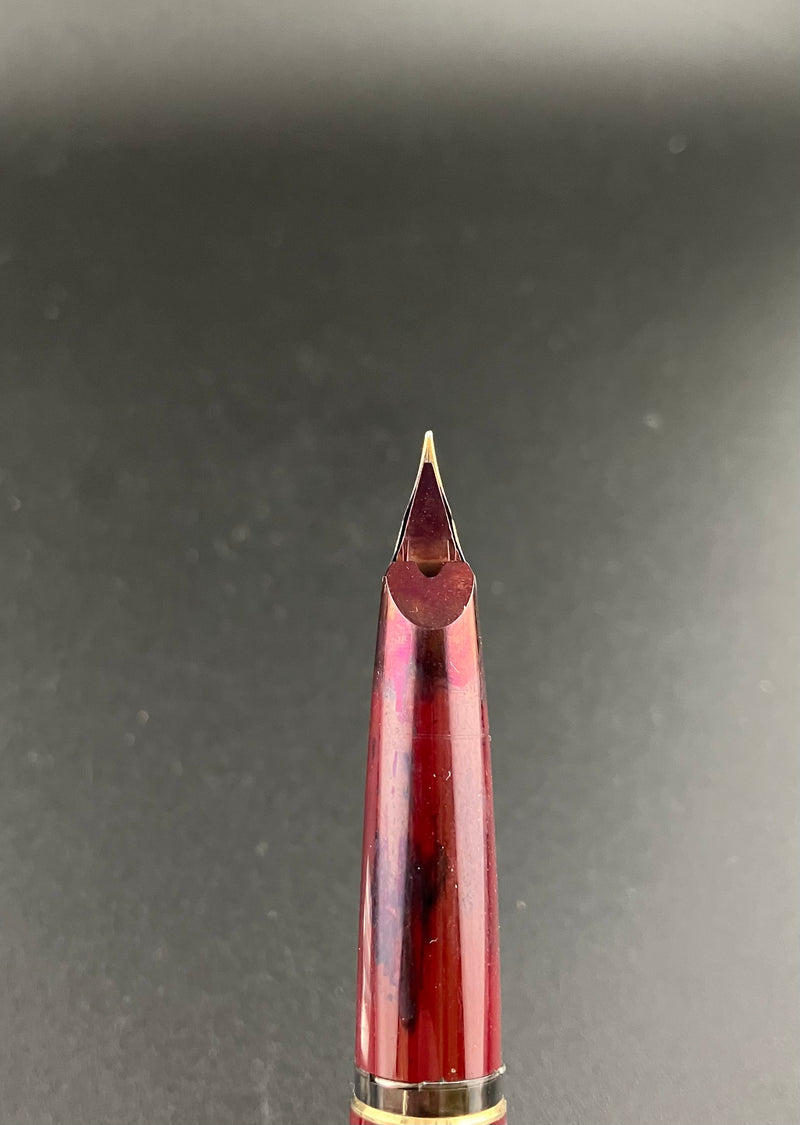 Montblanc 221 Burgundy Cartridge/Converter Fountain Pen 14K Gold Fine Nib Parts or Repair