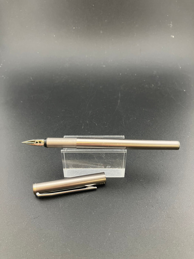Montblanc Noblesse Fountain Pen Fine Nib 1st Gen Brushed Stainless Steel