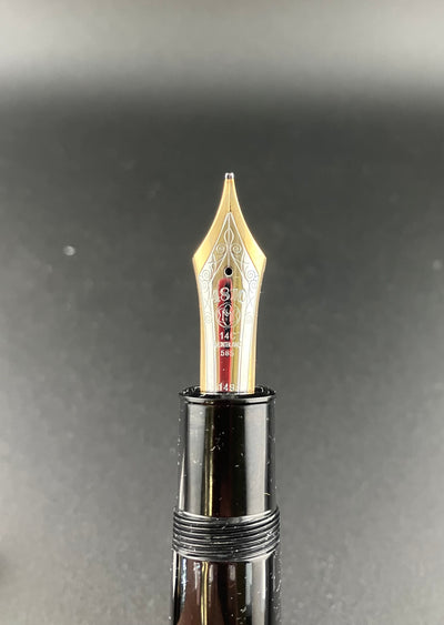Montblanc Meisterstück No. 149 Fountain Pen 14C Broad Nib Serviced Split Ebonite
