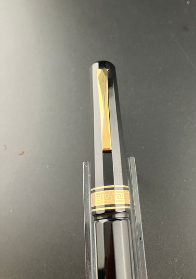 Omas Milord Celluloid (Old-Style) Fountain Pen 14K Gold M-Flex Nib