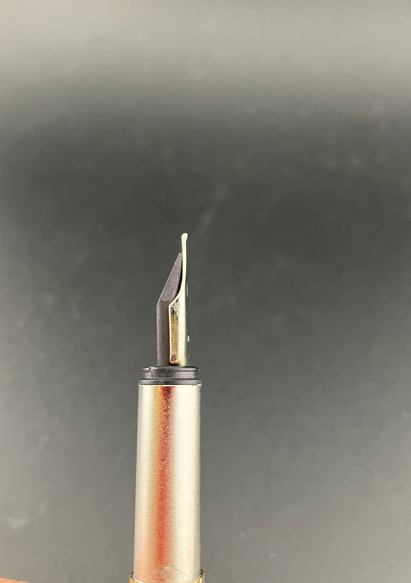 Montblanc Noblesse Fountain Pen 14K Gold Fine Nib 1st Gen Silver Pinstripe