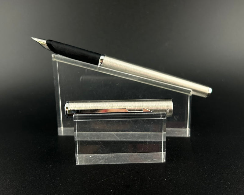 Parker Arrow Flighter Fountain Pen Brushed Stainless Steel Fine Nib 1982