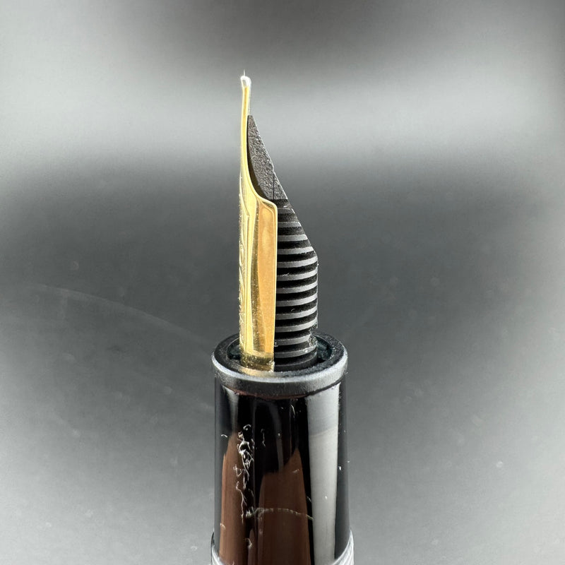 Montblanc Meisterstück No. 146 Fountain Pen 14C Fine Nib w/Box