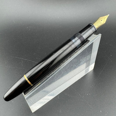 Montblanc Meisterstück No. 146 Fountain Pen 14C Fine Nib w/Box