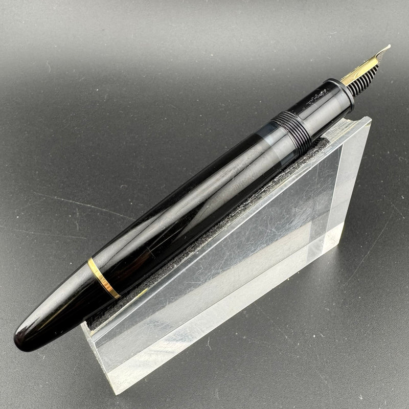 Montblanc Meisterstück No. 146 Fountain Pen 14C Fine Nib w/Box