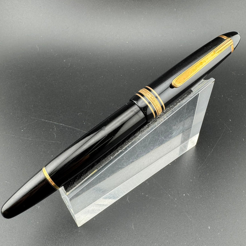 Montblanc Meisterstück No. 146 Fountain Pen 14C Fine Nib w/Box