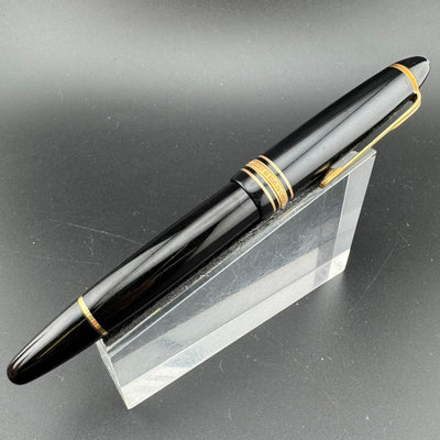 Montblanc Meisterstück No. 146 Fountain Pen 14C Fine Nib w/Box