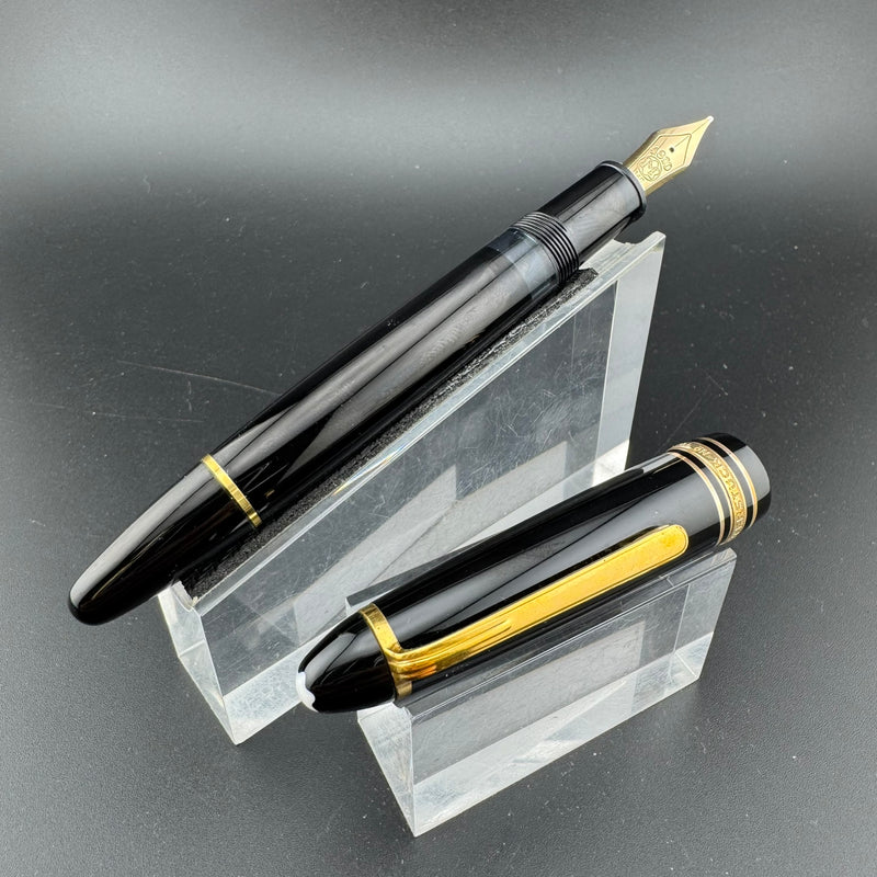 Montblanc Meisterstück No. 146 Fountain Pen 14C Gold Medium Nib Serviced