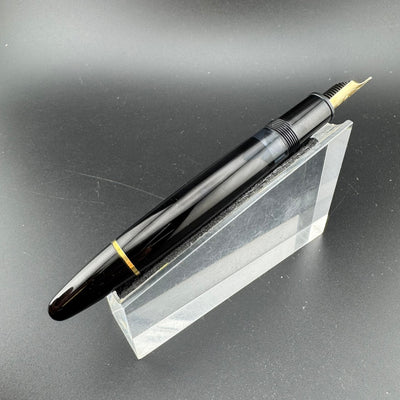 Montblanc Meisterstück No. 146 Fountain Pen 14C Gold Medium Nib Serviced