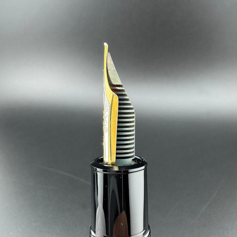 Montblanc Meisterstück No. 149 Fountain Pen 18C Tri-Color Gold Fine Nib