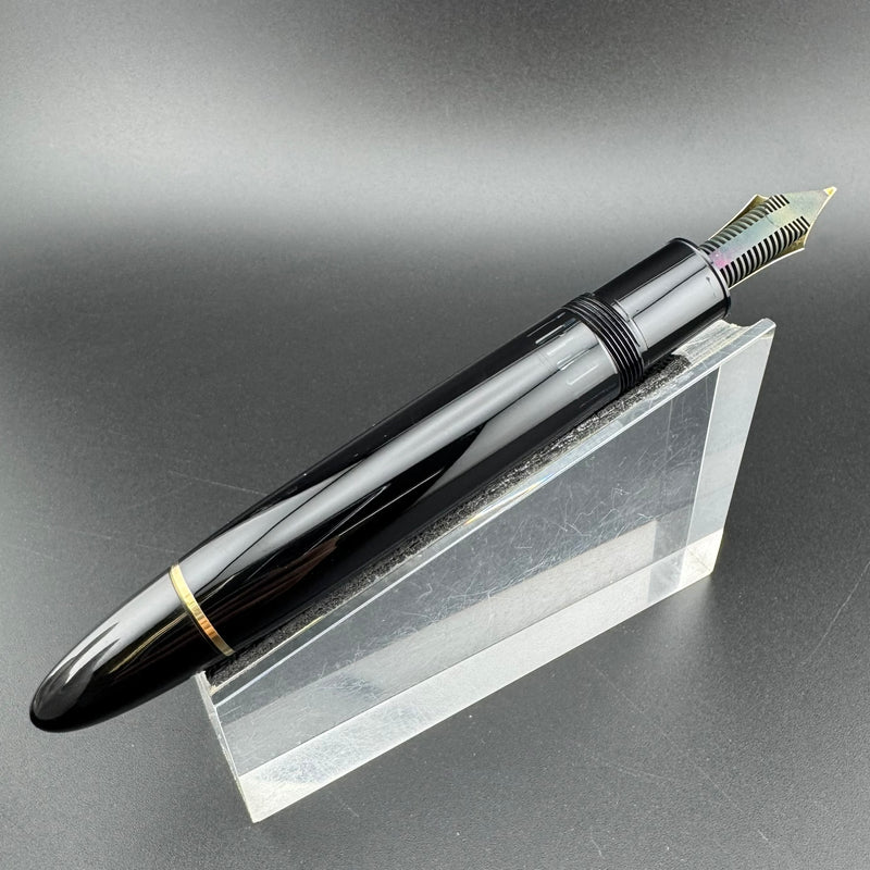 Montblanc Meisterstück No. 149 Fountain Pen 18C Tri-Color Gold Fine Nib